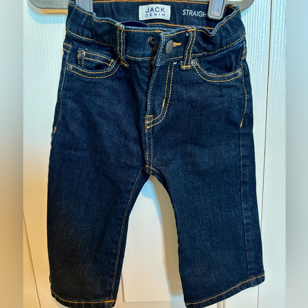 Janie and Jack jeans size 12-18 months.